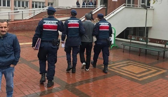 26.01.2022 günü Manisa İli Kırkağaç İlçesi Bostancı Mahallesi D-565 Karayolu üzerinde  yapılan kimlik kontrolünde hakkında “ Akhisar İlamat ve İnfaz Bürosunun 2022/334  sayılı yakalama emri ile “Cebir Tehdit veya Hile Kullanarak Kişiyi Hürriyetinden Yoksun Kılma“ suçundan yakalama kararı bulunduğu tespit edilen H.A (E-42) isimli şahıs yakalanmış olup aynı gün Kırkağaç Cumhuriyet Başsavcılığında yapılan adli işlemlerin ardından tutuklanarak Kırkağaç K2 Tipi Kapalı Ceza İnfaz Kurumuna sevk edilmiştir.
