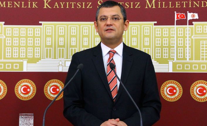 Chp’li Özel’den Eğitim Sen Üyesi Okul Müdürünün Görevden Alınmasına Tepki