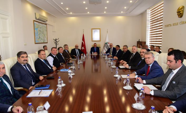 Korona Virüsüne Karşı Alınan Tedbirler, Vali Deniz Başkanlığında Görüşüldü