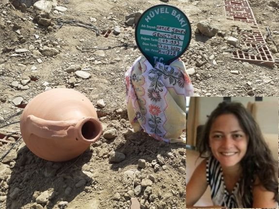 Hem Öğretmen Hem De Anneydi! 26 Yaşında Kalbine Yenik Düştü