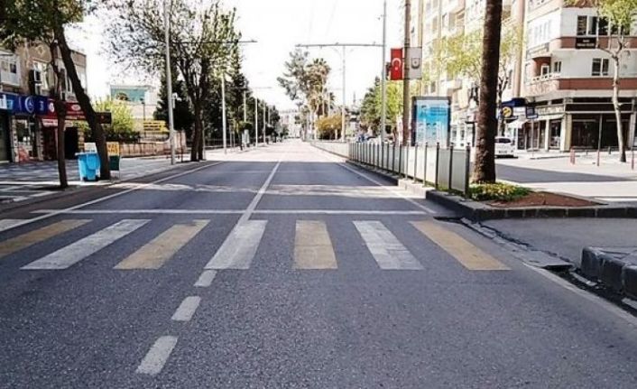 Önümüzdeki Cumartesi ve Pazar günleri sokağa çıkma yasağı hangi saatleri kapsıyor?
