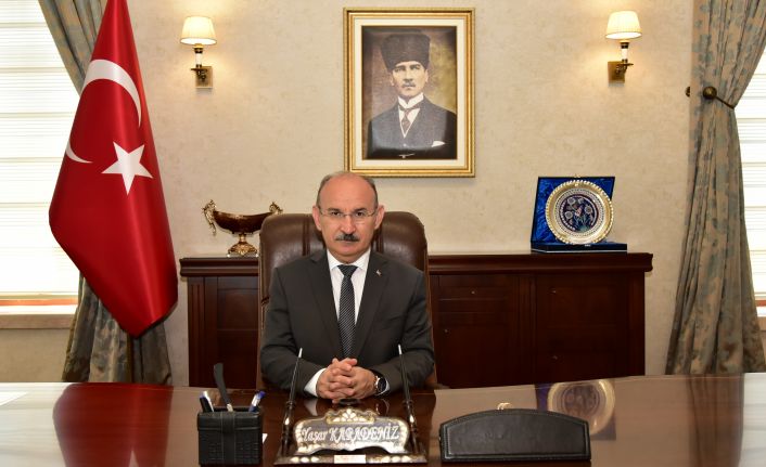 Vali Yaşar Karadeniz’ in 29 Ekim Cumhuriyet Bayramı Mesajı