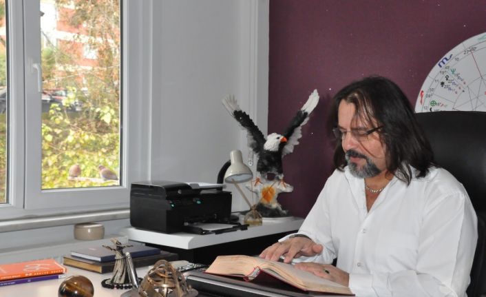 Medyum Zeynel Eroğlu; Covid-19 2021'de de gündemimizde kalacak!