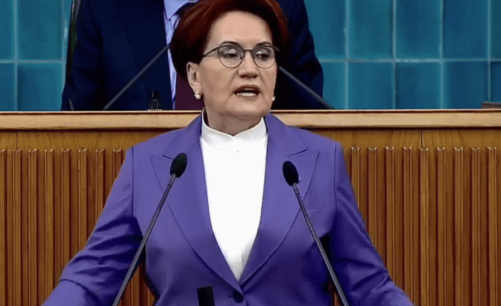 Ekonominin İnek Şaban'ıyla Badi Ekrem'i, el ele verip, döviz kurunu baskılamak için, hazinemizdeki dövizi sattı