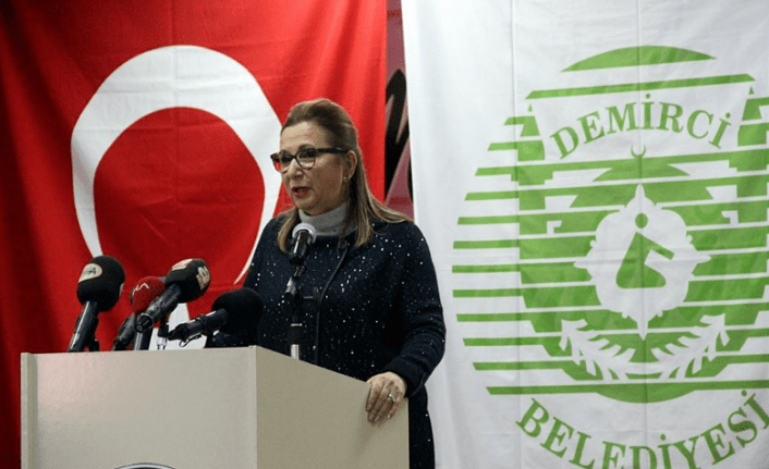 Görevden alınan Ruhsar Pekcan'ın skandalları bitmiyor! Kiraladığı evin tadilatını da bakanlığa ödetmiş