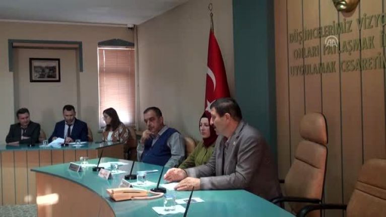 AKP’li Demirci Belediye Başkanı Selami Selçuk, Atatürk’e hakaret eden imam hakkında millet ittifakı adına okutturulan açıklamanın tutanaklara geçirilmesine mani oldu