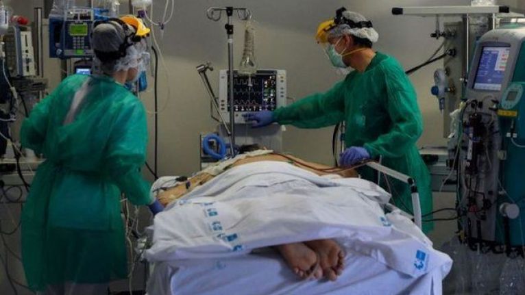 Bakanlık COVID-19’a Bağlı Resmi Ölüm Rakamlarının Gerçeği Yansıtmadığını Kabul Etti