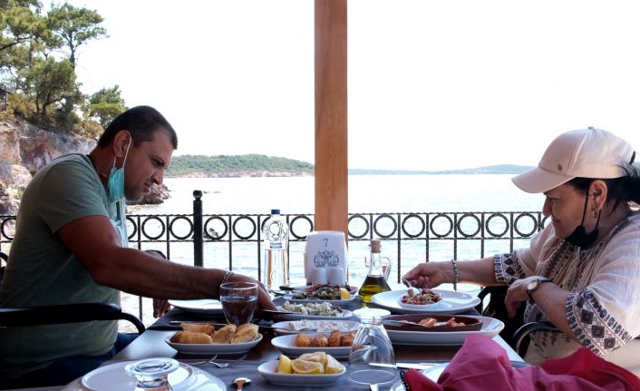 Engelsiz Tatil Mümkün! Ayvalık Hazır Ve Tatil  Yapacak Engelli Vatandaşları Bekliyor