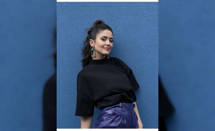 Dilara Tunes’un kendimizi keşfetmeye davet eden yeni şarkı ‘‘Ben Bir Gezginim’’