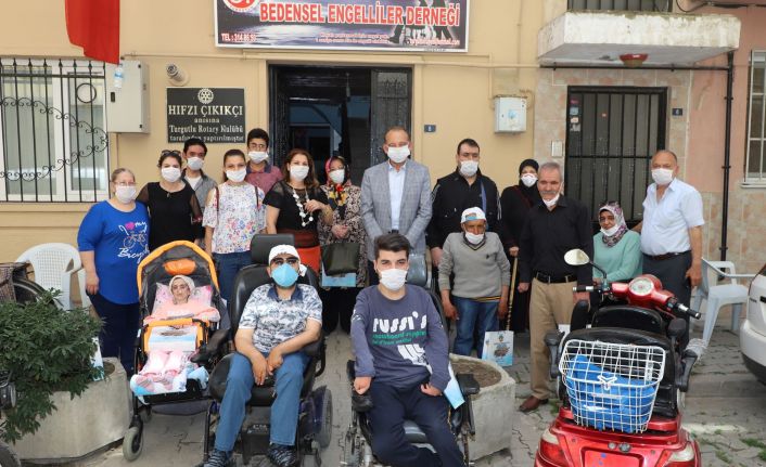 Başkan Çetin Akın: “Engelsiz bir yaşam için sorunlara kalıcı çözümler üretilmeli”