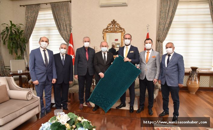 Demirci Ticaret ve Sanayi Odası Yönetiminden Vali Karadeniz’e Ziyaret