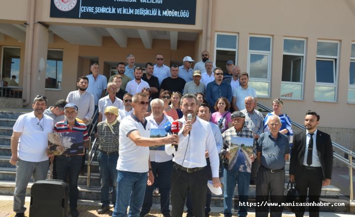 İYİ Partili Akan : Hala o koltukta oturmaktan utanmıyor musunuz?