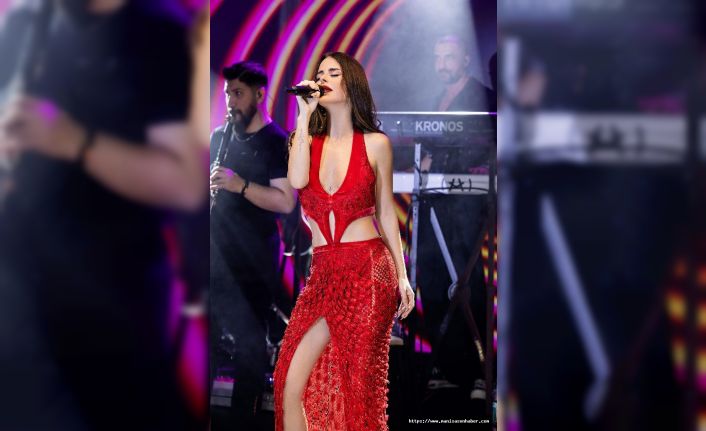 Simge yeni yıldan para ve şöhret yerine "aşk diliyorum" dedi