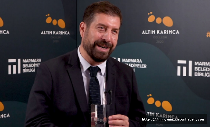 'Çekilin aç Türkler tatilden dönüyor'... Önce paylaştı, sonra sildi