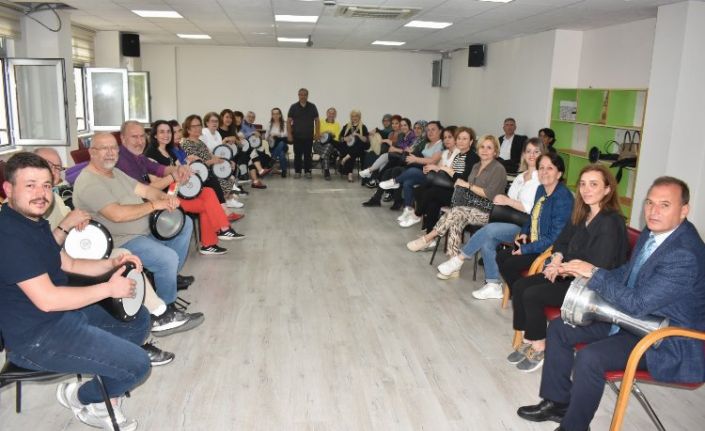 Yunusemre Halk Eğitim Merkezi'nde kurslar devam ediyor