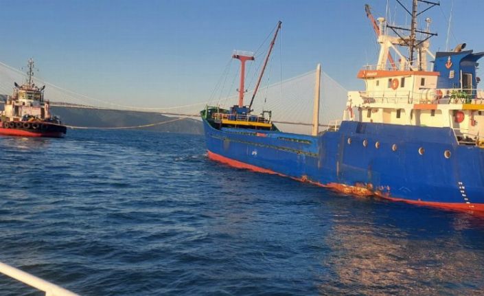 Kargo gemisi dümen arızası yaptı... Boğaz trafiği çift yönlü askıya alındı