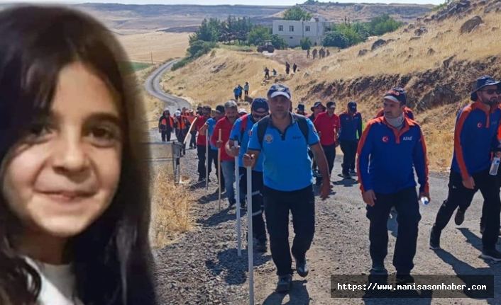 8 yaşındaki Narin isimli kız  bir haftadır aranıyor! 11 bin dönüm tarandı