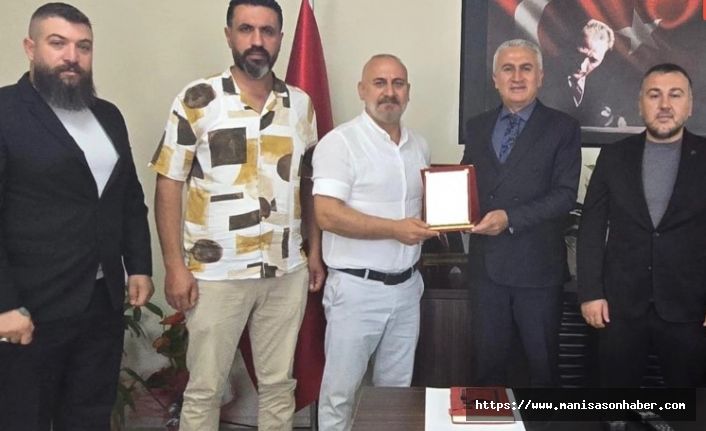 Dünya Türk Birliği'nde Bursa İl Göç İdaresi'ne nezaket