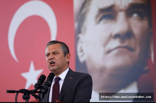 Özel, "Herkese diyorum ki korkmadan, sinmeden ayakta durmak tarihi bir sorumluluktur