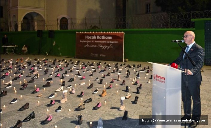 Hocalı'da katledilenler Bornova’da anıldı... 613 kişiyi temsilen 613 çift siyah ayakkabı