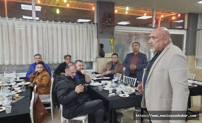 İYİ Partili Op. Dr. Gürhan Özcan, Manisada görev yapan basın mensupları ile iftarda bir araya geldi