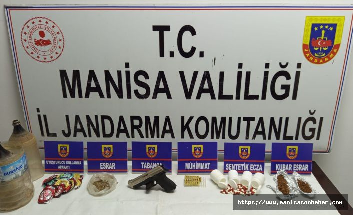 İki Ayrı Adrese Baskın! Uyuşturucu, Tohum ve Tabanca Ele Geçirildi