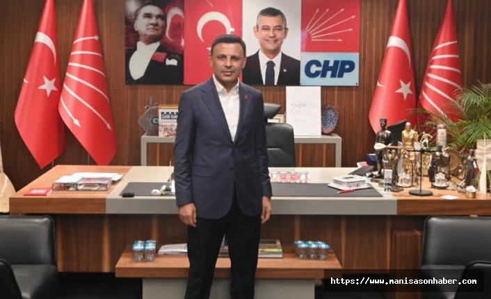 Özgür Çelik’ten Vali Gül’e sert yanıt: “Görevimizin başındayız! Üyelerimizin kendi evlerine gelmesini engellemek suçtur”