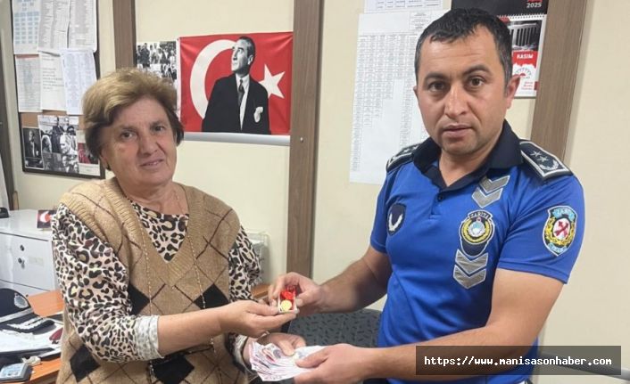 Kaybolan Para ve Ziynet Eşyası Zabıtanın Hızlı Çalışmasıyla Sahibine Ulaştırıldı