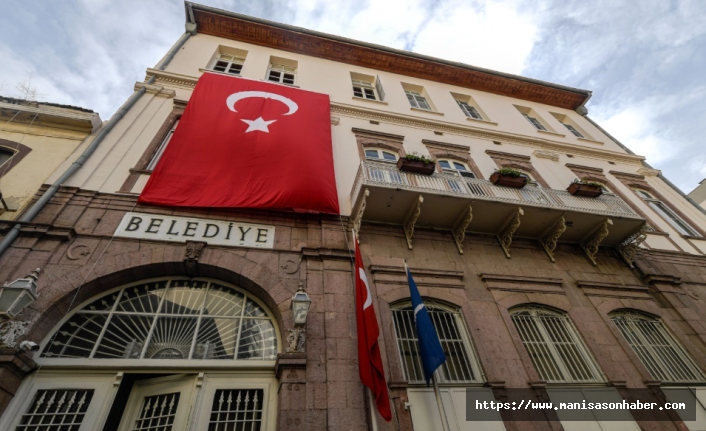 İzmir Büyükşehir’den Vakıflar’a Sert Tepki: “Hukuka Aykırı Tescillere Karşı Yargıdayız”
