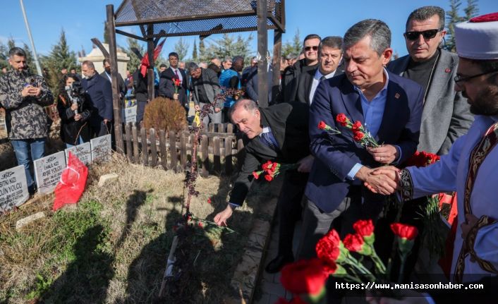 Özgür Özel’den Adıyaman Deprem Şehitliği ziyareti: “Büyük acıyı unutturmamak hepimizin görevi”