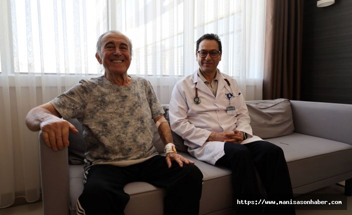 Büyük Ameliyattan Son Anda Kurtuldu! 76 yaşındaki hastadan 2 Santimlik Taş Ameliyatsız Çıkarıldı