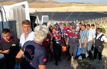 13 yaşındaki ikizler gölette can verdi
