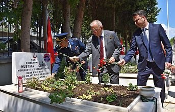 15 Temmuz etkinlikleri şehitlik ziyaretiyle başladı