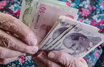 Emeklilerin bayram ikramiyeleri ödenmeye başlandı