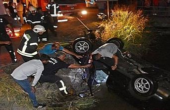 Su kanalına devrilen otomobilden 1 ölü 1 yaralı çıktı