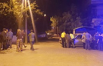 Motosiklet ile otomobil çarpıştı 4 yaralı