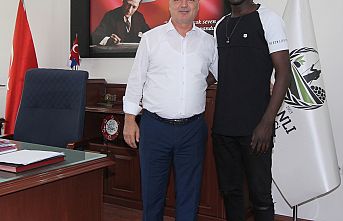 Saruhanlı Belediyespor'a Yabancı Oyuncu