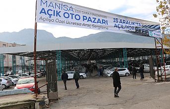 Oto Pazarı İlk Günden Tıklım Tıklım Doldu