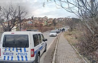 Otomobil yayaya çarptı 1 kişi yaralandı