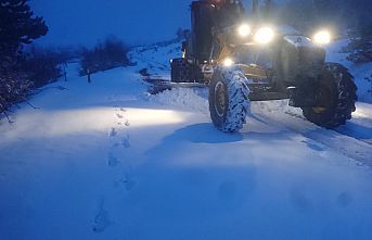 Manisa’da Karla Mücadele Devam Ediyor