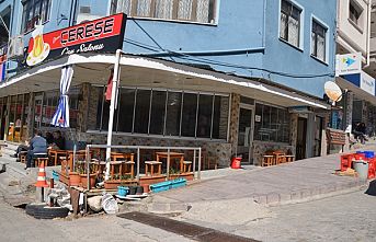 Demirci İlçesinde de Kahvehaneler ve Kafeler Kapalı