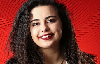 Saba Temiz Yazdı "Göğün Yarısı"