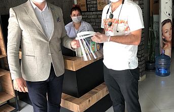 Başkandan Berber Esnafına Siperlik  Desteği