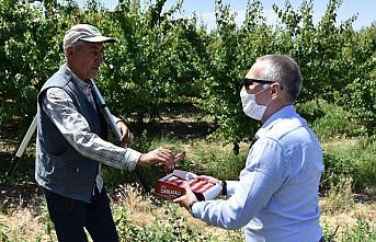Çiftçilere Tarlada Bayram Ziyareti