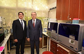Covid-19 pnömonisinin akciğerlerde oluştuğu tahribatın ölçülmesine imkan sağlayacak yazılım