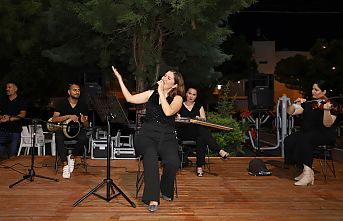 Saruhanlı Belediyesi Canlı Müzik Sezonunu Açtı