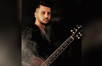 Taner Güner’den “Yaşayarock”