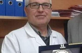 30 yıl Demirci'ye hizmet eden Eğitimci Koronavirüse yenik düşerek hayatını kaybetti