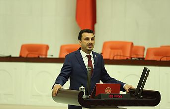 Rekor Geliri Elde Eden Yabancı Çiftçi, Bakan Karıştırmış