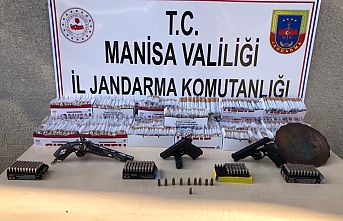 Tarihi eser ve kaçak tütün mamulü yakalandı
